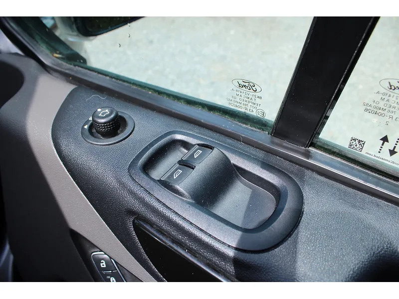 Auto Campers Ford Transit Custom Lo line Day Van - Versatile practical camper - Large 78